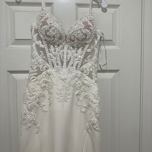 wedding dress